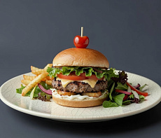 Бургер с медвежатиной по-мексикански