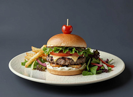 Бургер с медвежатиной по-мексикански