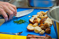 Превью Дикое мясо в ресторане. Сибирский продукт