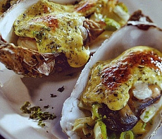 Устрицы под ароматным соусом