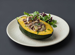 Сквош, фаршированный кабанчиком