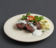 Рулет с голубым сыром