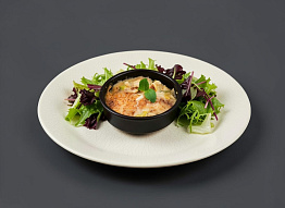 Морские гребешки, запечённые в томатном соусе