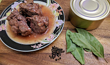 Превью Тушеное мясо северного оленя (тушенка из оленины)