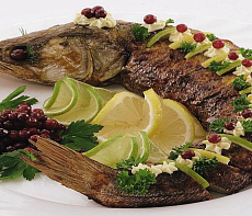 Фаршированная щука с шампиньонами