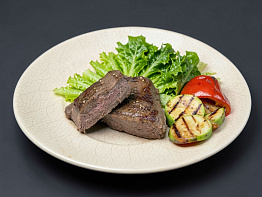 Стейки из европейского оленя