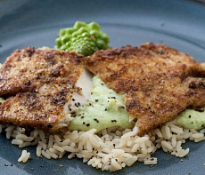 Щука, обжаренная в сухарях