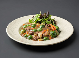 Нутрия с овощами в мультиварке