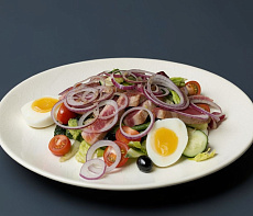 Салат «Нисуаз» с тунцом