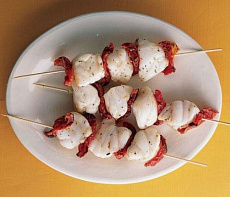 Кебаб из налима с томатами