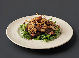 Соте из печени лося с луком