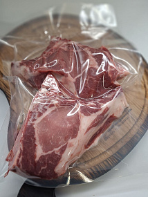 Стейк «Ковбой» из вольерного кабана (на кости)