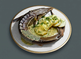 Стерлядь с овощами по-английски