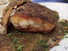 Камбала белобрюхая потрошеная без головы