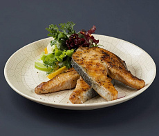 Пикантные стейки-гриль из осетра