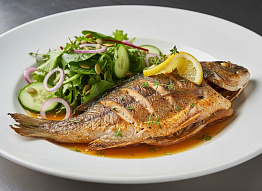 Дорадо с ароматной зеленью