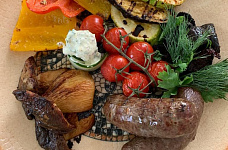 Превью Дикое мясо и птица в ресторане. Казань