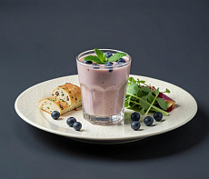 Чернично-медовый смузи