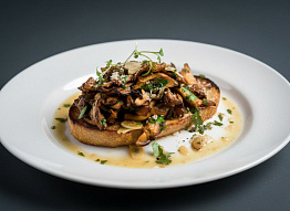 Хрустящие тосты с лисичками