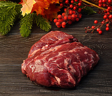 Шея пятнистого оленя без кости