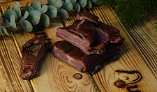 Превью Ребрышки пятнистого  оленя полукопченые