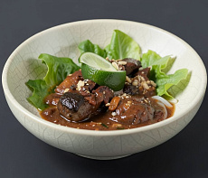 Пряное мясо медведя в азиатском стиле