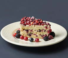 Манник с лесными ягодами