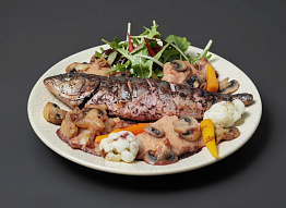 Лакедра с сумахом и овощным пюре с шампиньонами