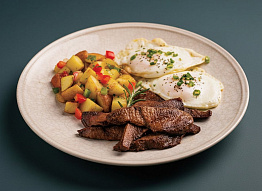 Окорок косули, запеченный на косточке