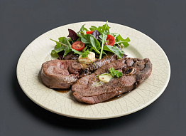 Стейк из оленины за 20 минут