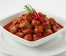 Медвежатина в томатном соусе