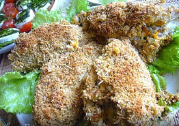 Морской окунь с овощной начинкой в орехово-сухарной панировке