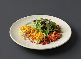 Ленок под овощной подушкой