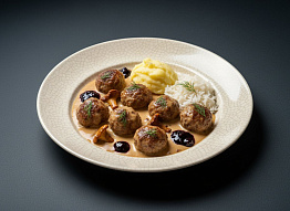 Фрикадельки из кабана в сливочном соусе