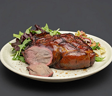 Бобр запечённый целиком