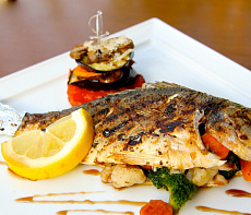 Марсельский папийот из дорадо с  овощами