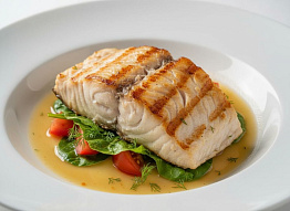 Осетрина с кус-кусом под томатным соусом