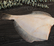 Камбала белобрюхая потрошеная без головы 500-1300гр