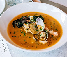 Итальянский рыбный суп куччуко (с вонголе и морепродуктами)