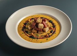 Тыквенный суп с мясом кабана