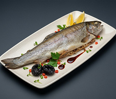 Фаршированный пыжьян на решетке