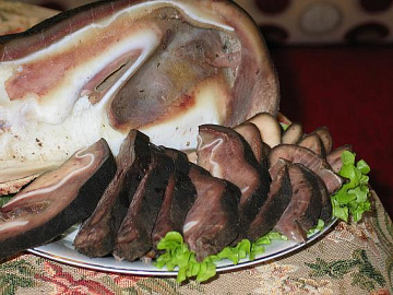 Фото Губа пятнистого оленя очищенная