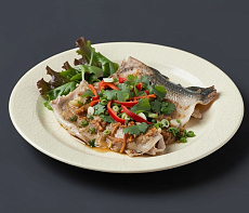 Форель на пару по-китайски