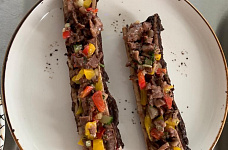 Превью Дикое мясо и птица в ресторане. Казань