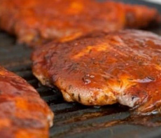 Медовые стейки косули на гриле