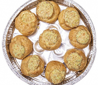 Профитроли с улиткой под чука соусом