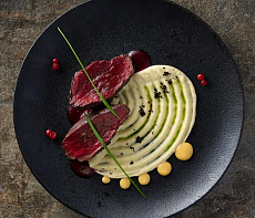 Стейк из оленины