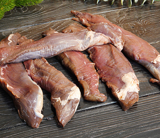 Вырезка пятнистого оленя