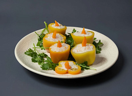 Закуска «Новогодние свечи» с морским окунем