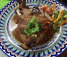 Нога косули, запеченая по-дикоедовски